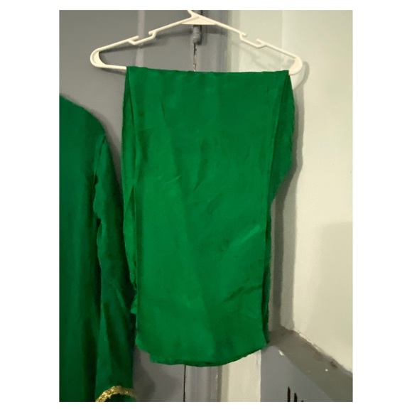Chiffon Emerald green maxi gown (4 pieces) - Picture 5 of 5